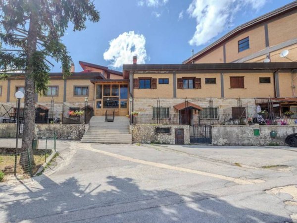 appartamento in vendita a Roccaraso in zona Pietransieri