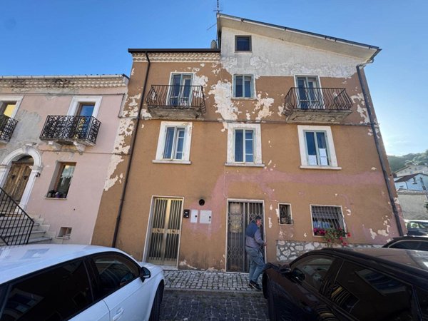 appartamento in vendita a Roccaraso in zona Pietransieri