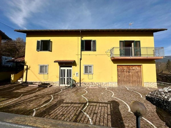 casa indipendente in vendita a San Demetrio ne' Vestini