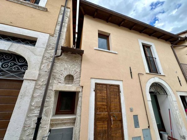 casa indipendente in vendita a San Demetrio ne' Vestini in zona Cavantoni