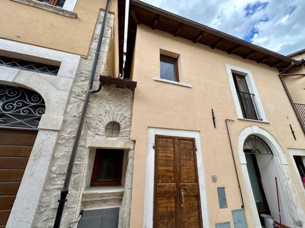 casa indipendente in vendita a San Demetrio ne' Vestini
