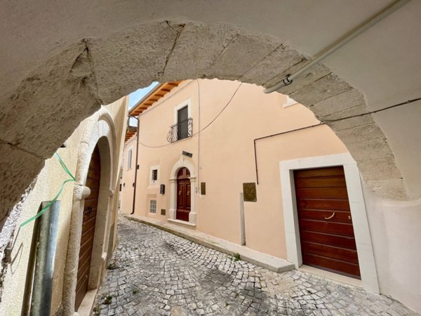 casa indipendente in vendita a San Demetrio ne' Vestini
