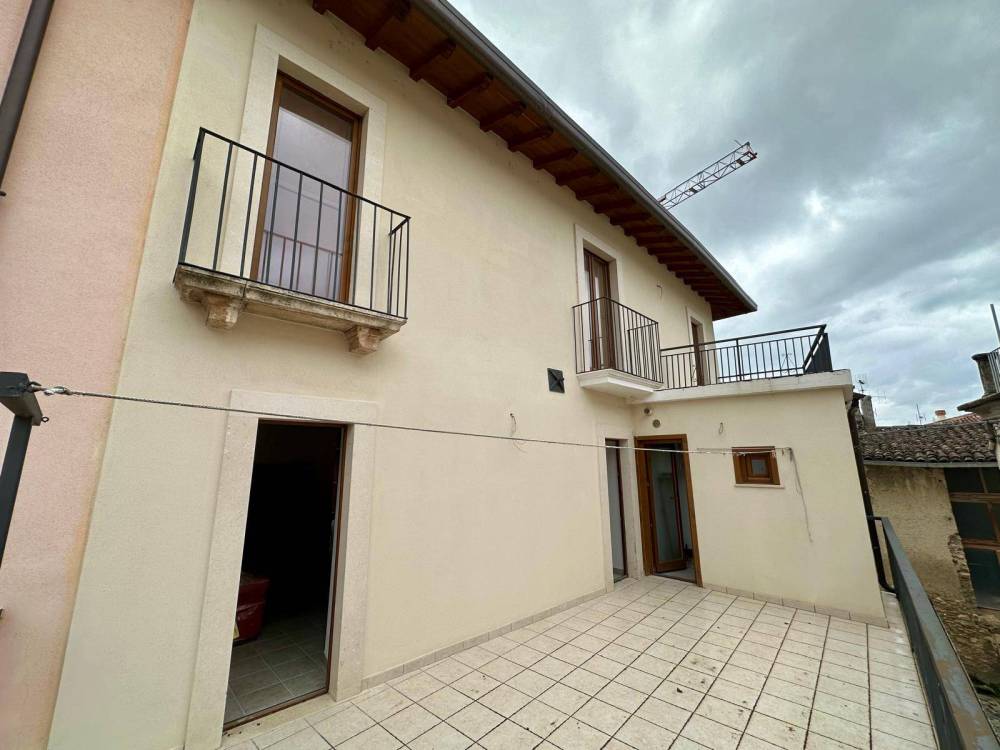 casa indipendente in vendita a San Demetrio ne' Vestini