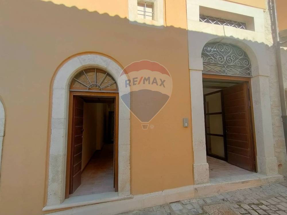 casa indipendente in vendita a San Demetrio ne' Vestini in zona Cavantoni