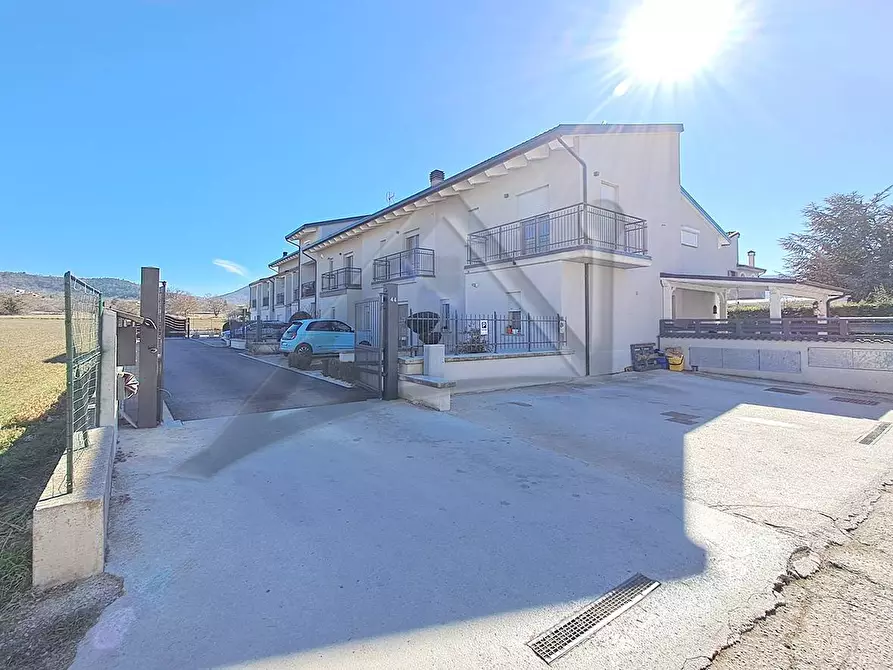 casa indipendente in vendita a San Demetrio ne' Vestini in zona Cardabello