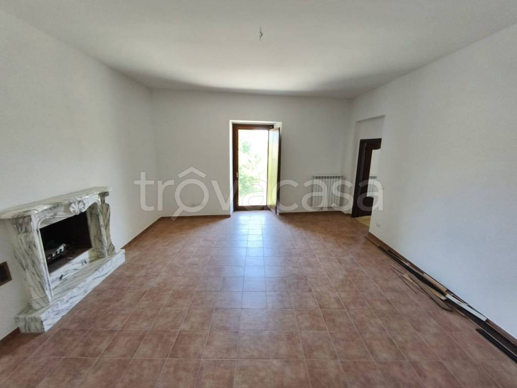 casa indipendente in vendita a San Demetrio ne' Vestini in zona Collarano