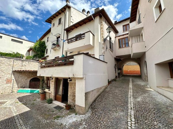 casa indipendente in vendita a San Demetrio ne' Vestini