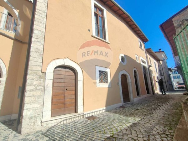 casa indipendente in vendita a San Demetrio ne' Vestini in zona Cavantoni