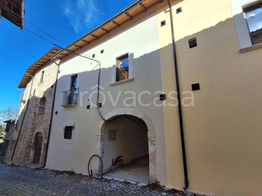 casa indipendente in vendita a San Demetrio ne' Vestini in zona Cavantoni