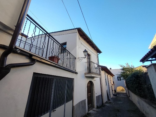casa indipendente in vendita a San Demetrio ne' Vestini in zona Collarano