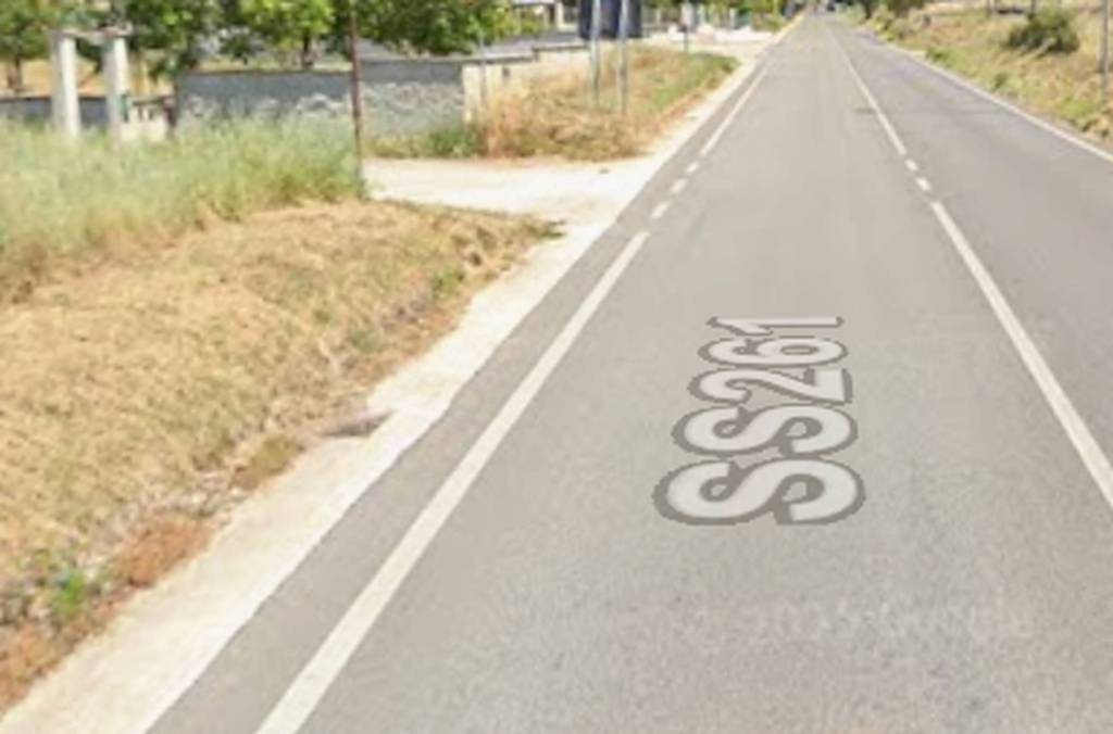 locale commerciale in vendita a San Demetrio ne' Vestini