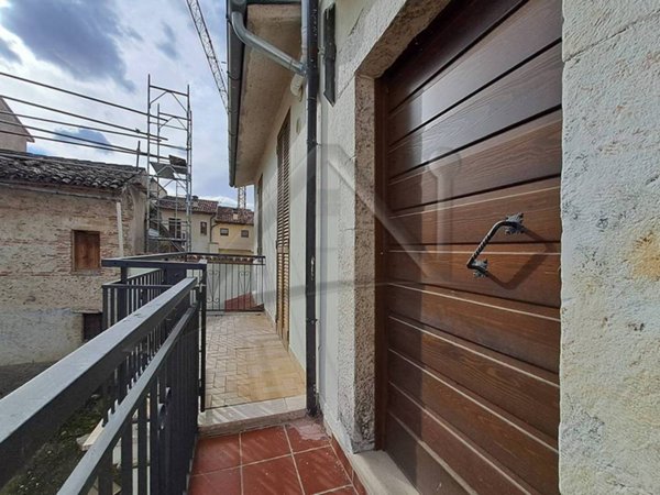 casa indipendente in vendita a San Demetrio ne' Vestini in zona Collarano