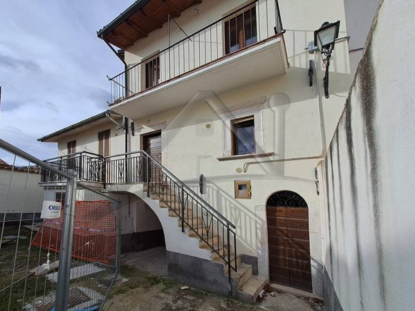 casa indipendente in vendita a San Demetrio ne' Vestini in zona Collarano
