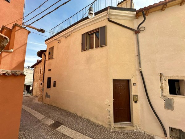 casa indipendente in vendita a San Pio delle Camere