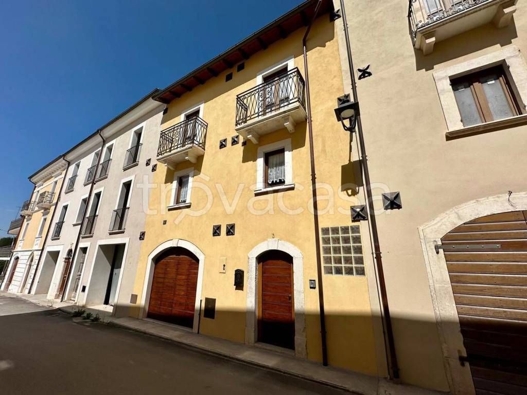 casa indipendente in vendita a San Pio delle Camere