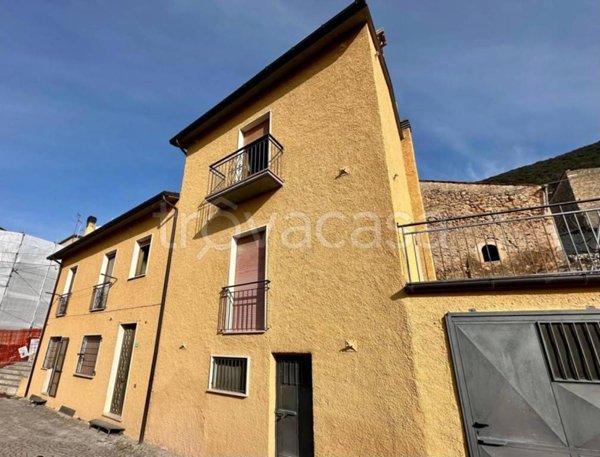 casa indipendente a San Pio delle Camere Castelnuovo di San Pio delle Camere