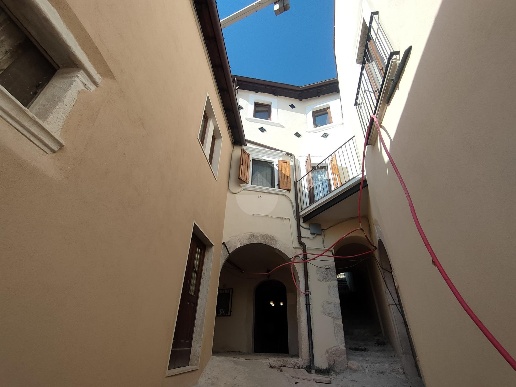 casa indipendente a San Pio delle Camere Castelnuovo di San Pio delle Camere