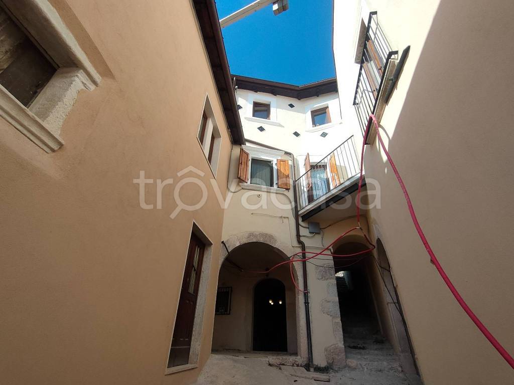 casa indipendente a San Pio delle Camere Castelnuovo di San Pio delle Camere