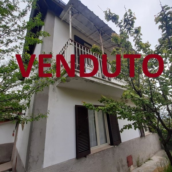 casa indipendente in vendita a Sante Marie