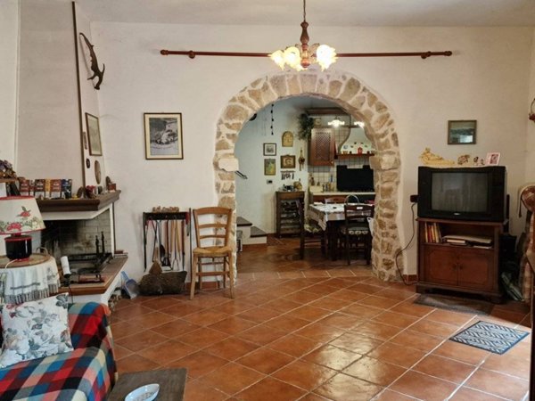 casa indipendente in vendita a Sante Marie in zona Scanzano