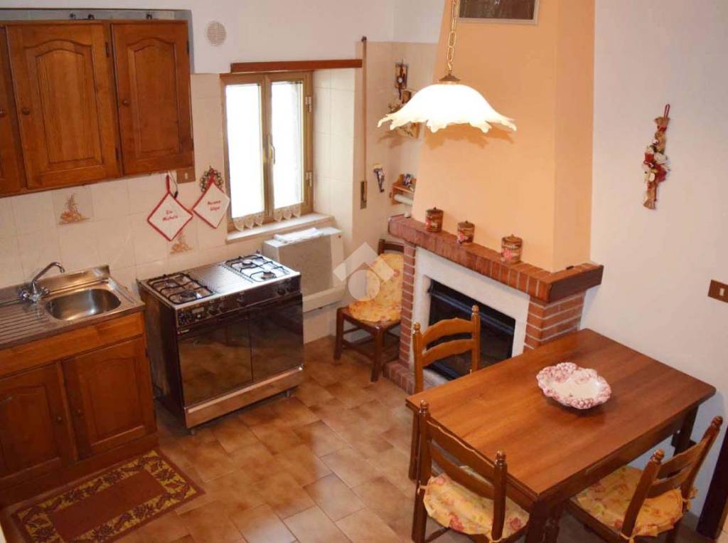 appartamento in vendita a Sante Marie in zona San Giovanni