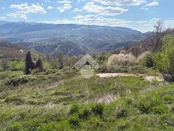 terreno edificabile in vendita a Sante Marie in zona Santo Stefano