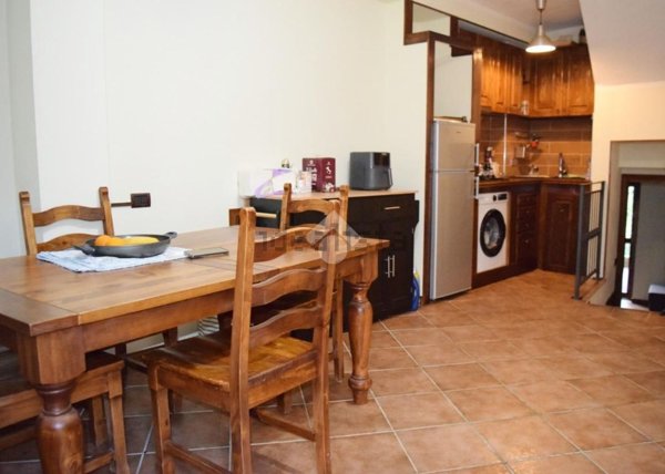 casa indipendente in vendita a Sante Marie in zona San Giovanni