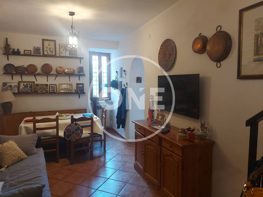 appartamento in vendita a Sante Marie in zona San Giovanni