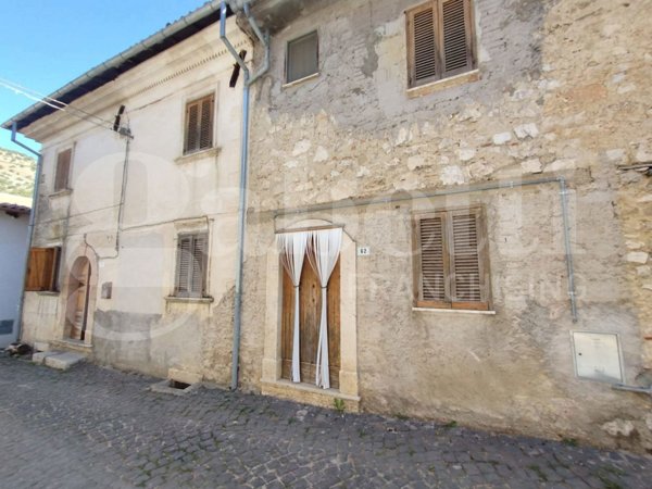 casa indipendente in vendita a Sante Marie in zona Scanzano