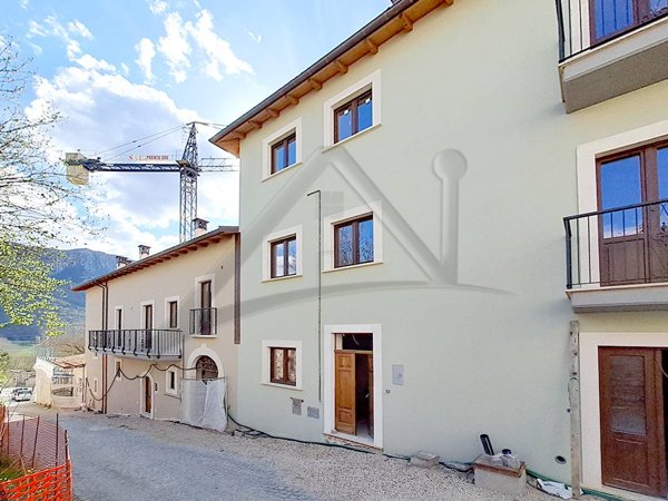 casa indipendente in vendita a Sant'Eusanio Forconese