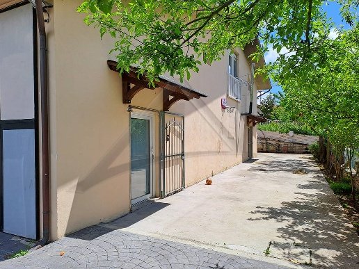 casa indipendente in vendita a Sant'Eusanio Forconese in zona Casentino