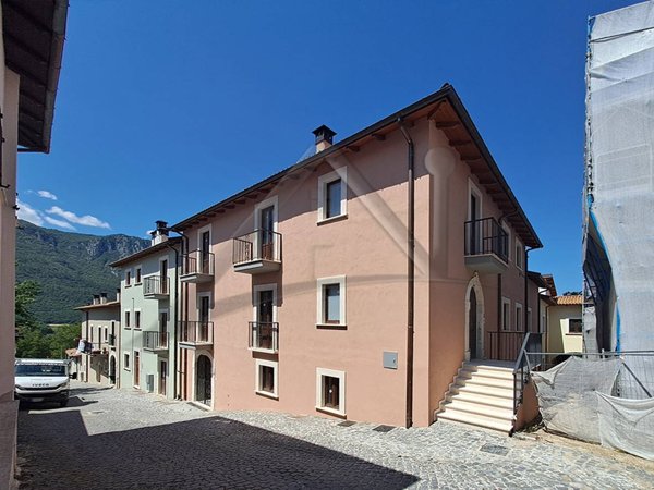 casa indipendente in vendita a Sant'Eusanio Forconese
