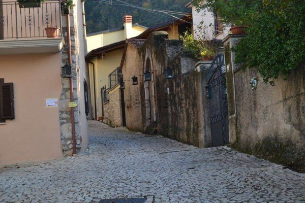 appartamento in vendita a San Vincenzo Valle Roveto