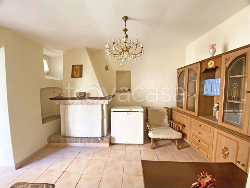 casa indipendente in vendita a San Vincenzo Valle Roveto