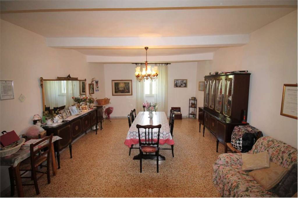 casa indipendente in vendita a San Vincenzo Valle Roveto