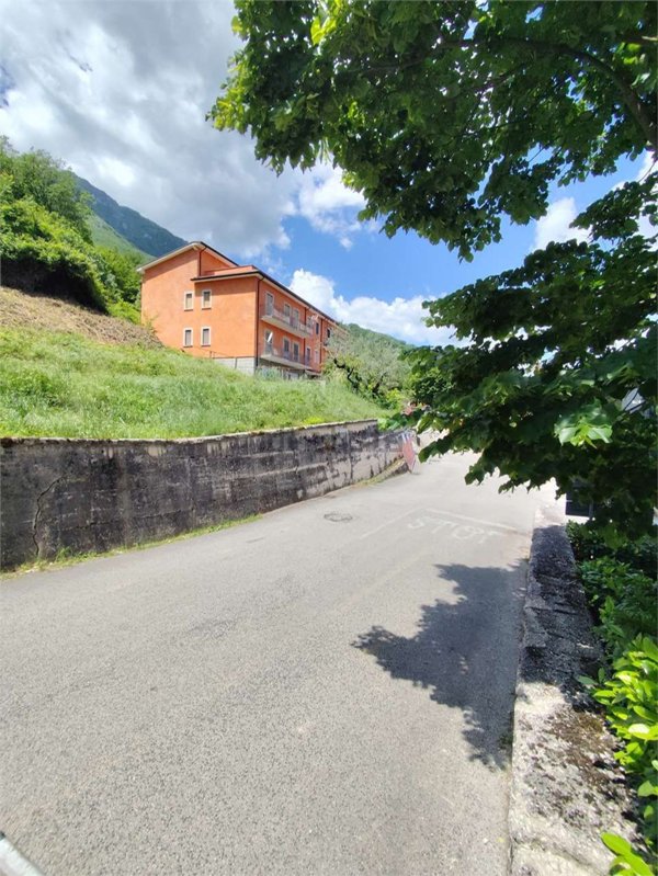 appartamento in vendita a San Vincenzo Valle Roveto