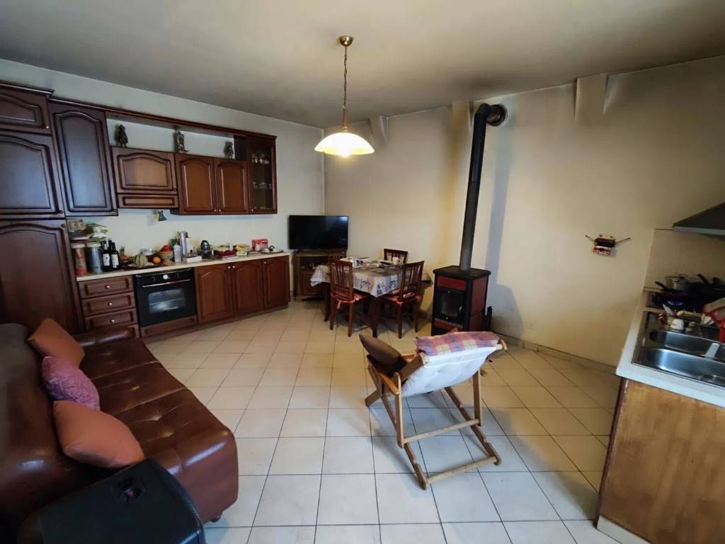 appartamento in vendita a San Vincenzo Valle Roveto