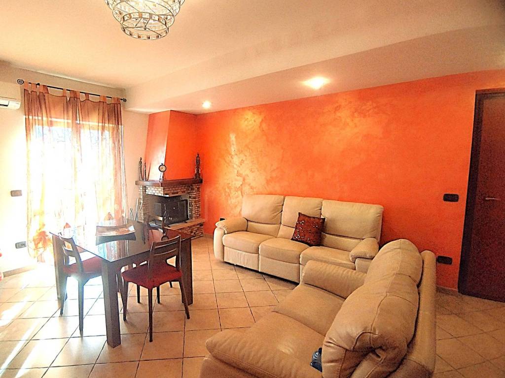 appartamento in vendita a San Vincenzo Valle Roveto