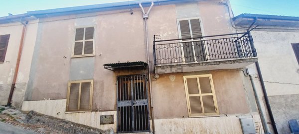 casa indipendente in vendita a San Vincenzo Valle Roveto