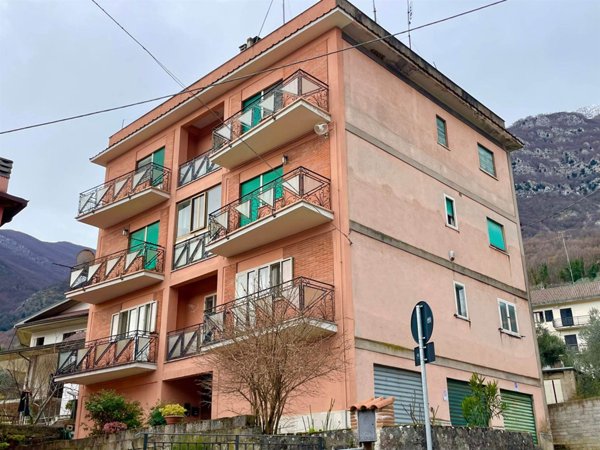 appartamento in vendita a San Vincenzo Valle Roveto in zona Roccavivi