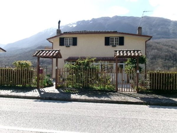appartamento in vendita a San Vincenzo Valle Roveto