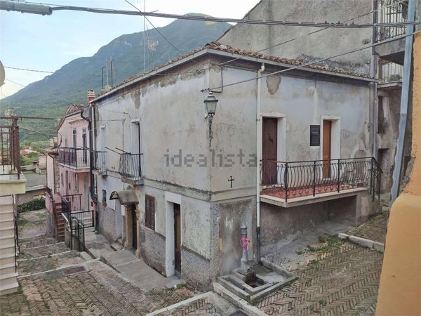 appartamento in vendita a San Vincenzo Valle Roveto in zona Roccavivi