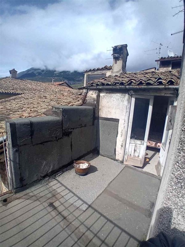 casa indipendente in vendita a Scanno