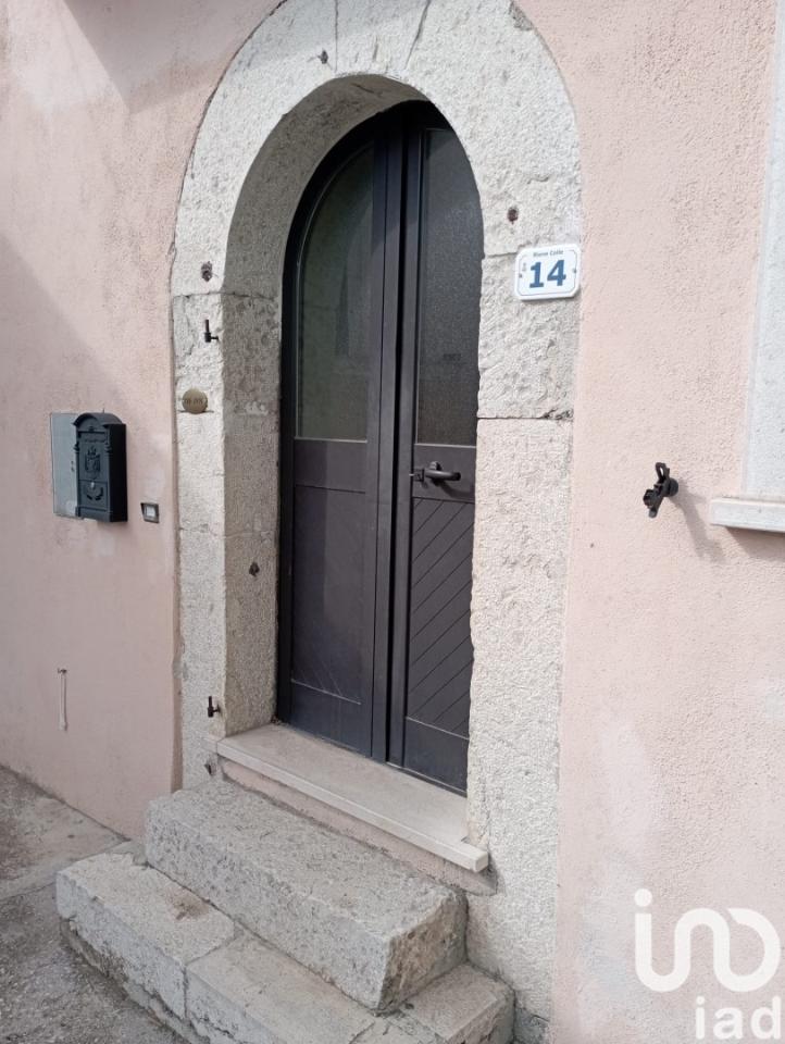 casa indipendente in vendita a Scontrone