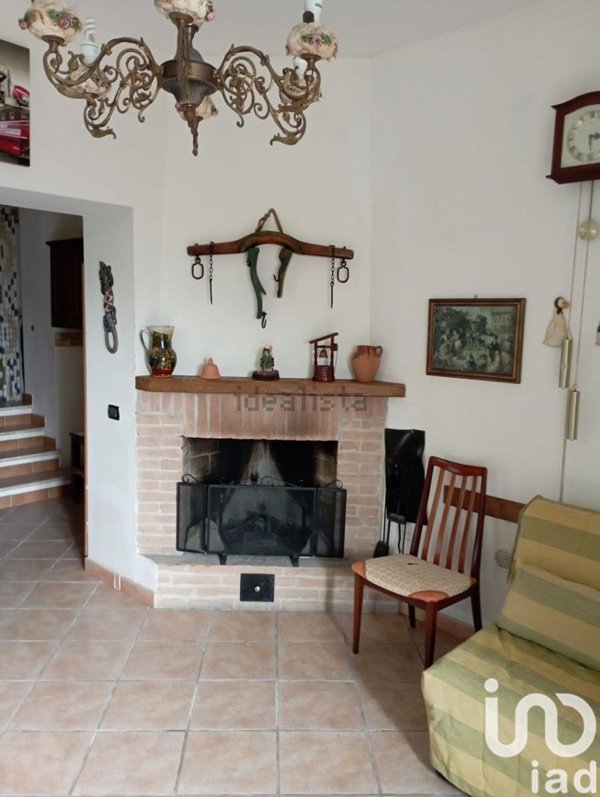 casa indipendente in vendita a Scontrone