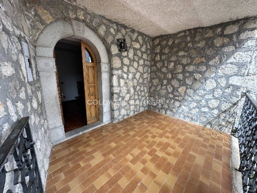 casa indipendente in vendita a Scontrone