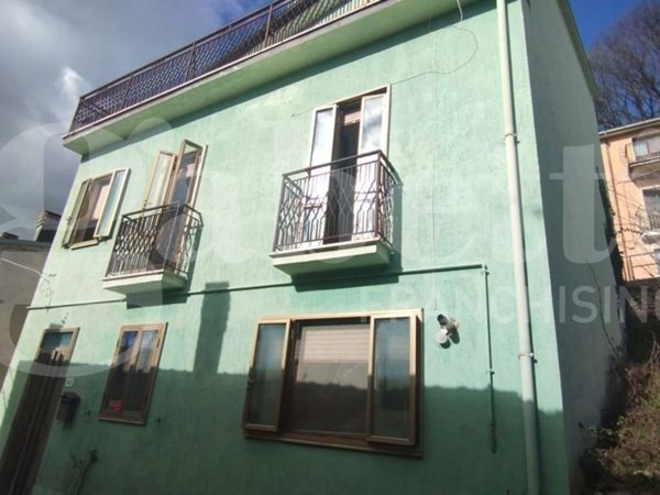 appartamento in vendita a Scontrone in zona Villa Scontrone