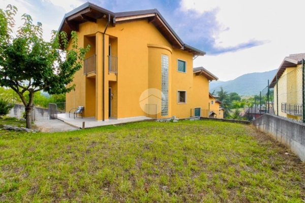 casa indipendente in vendita a Scoppito in zona Civitatomassa
