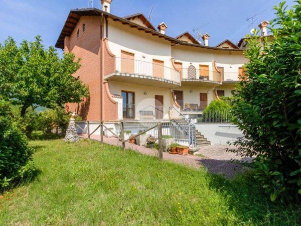 casa indipendente in vendita a Scoppito