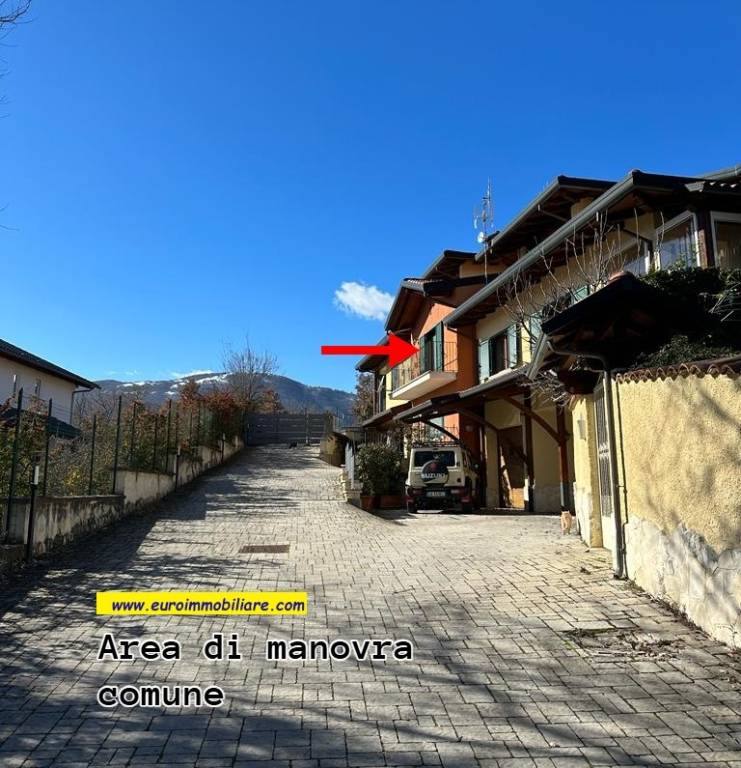 casa indipendente in vendita a Scoppito